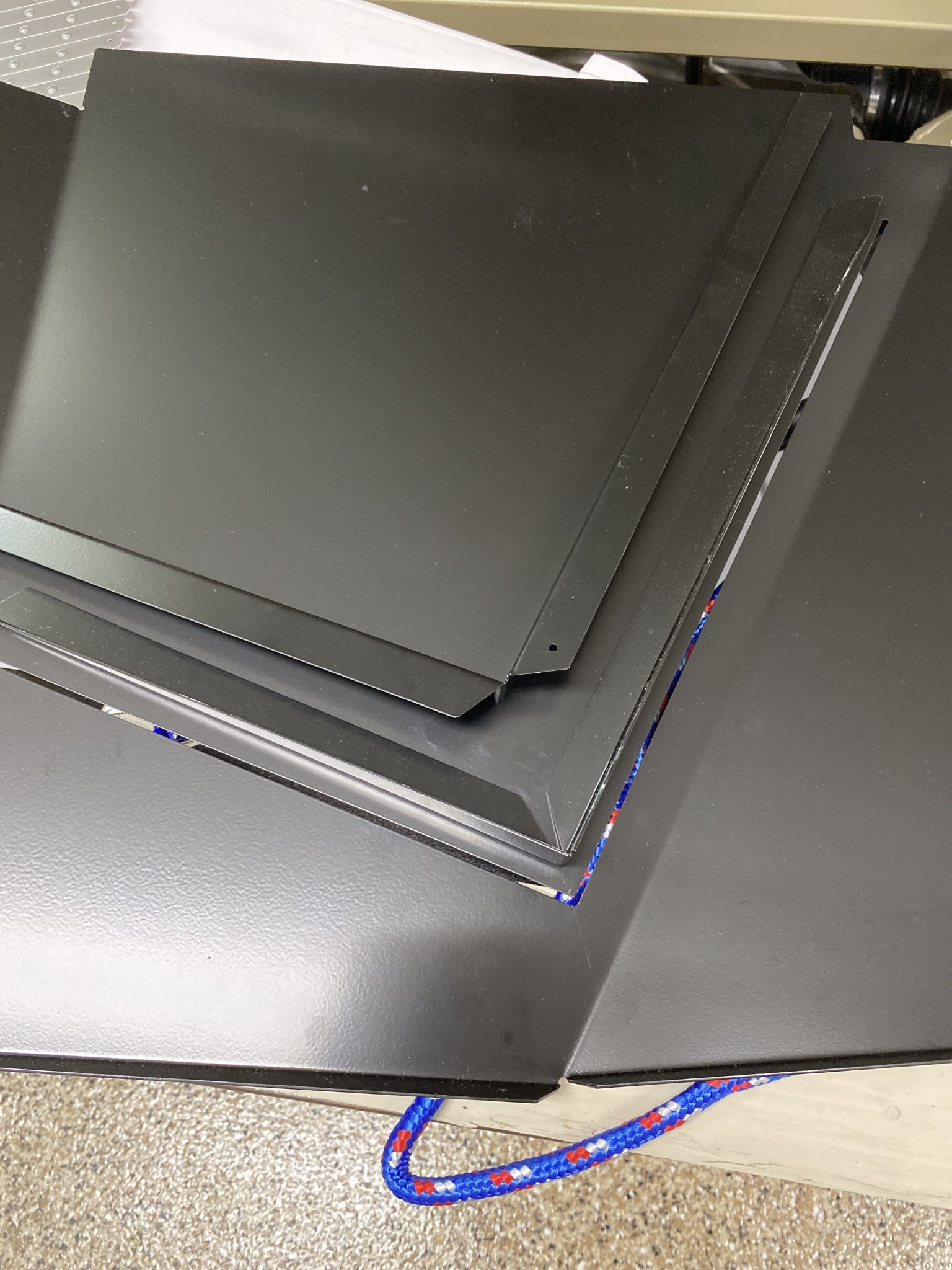 driver side footbox