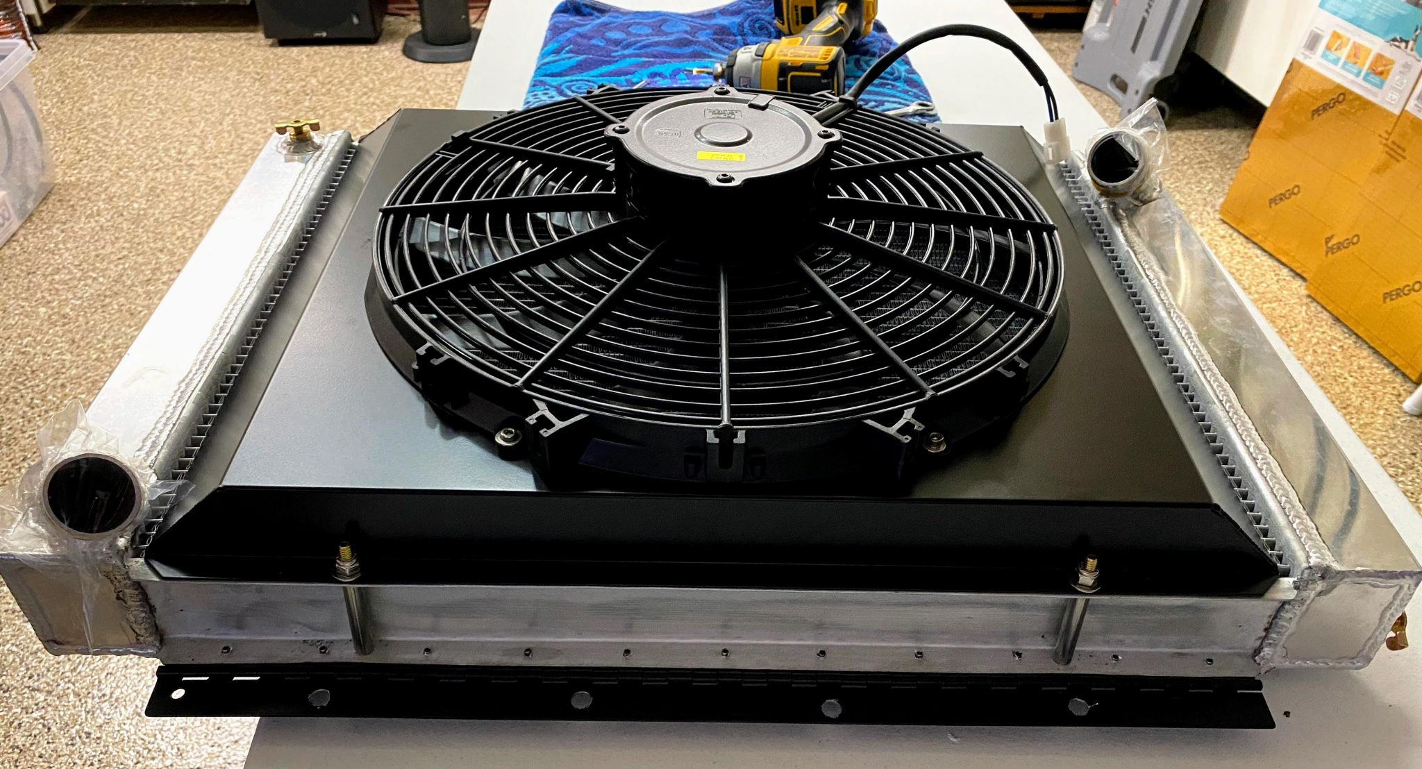 radiator fan mounted